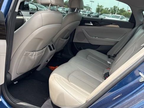 Used 2017 Hyundai Sonata Limited w/ Ultimate Package 04 FWD image 4