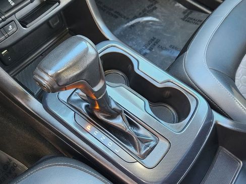 Used 2018 Chevrolet Colorado Z71 image 12