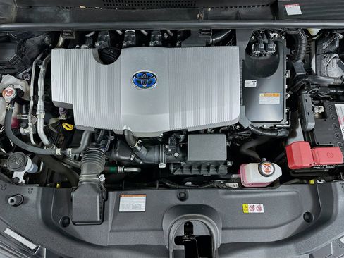 Used 2022 Toyota Prius Limited w/ Premium Convenience Package image 33