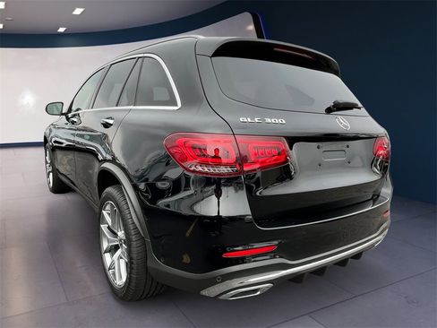 Certified 2022 Mercedes-Benz GLC 300 4MATIC image 3