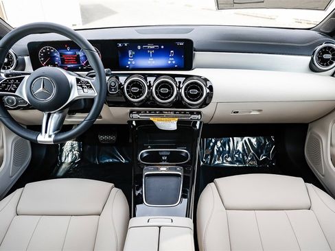 New 2025 Mercedes-Benz CLA 250 image 10