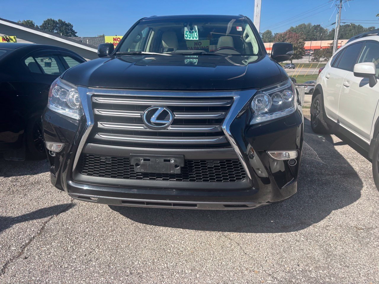 Used 2015 Lexus GX 460 w/ Premium Package AWD/4WD image 3
