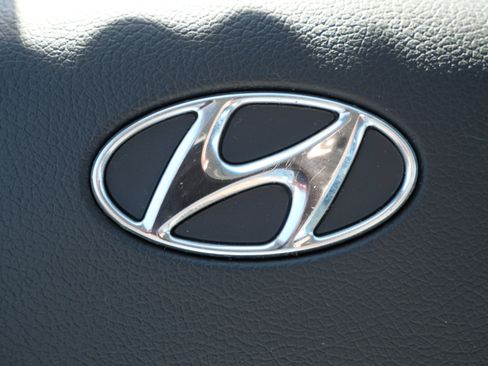 Used 2017 Hyundai Accent SE FWD image 33
