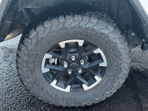 Used 2025 Jeep Wrangler Unlimited Rubicon 4xe AWD/4WD image 12