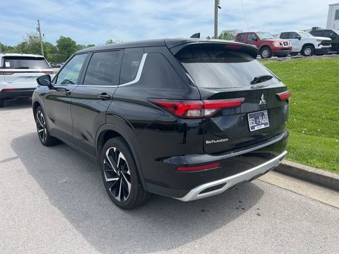Used 2024 Mitsubishi Outlander SE AWD/4WD image 4