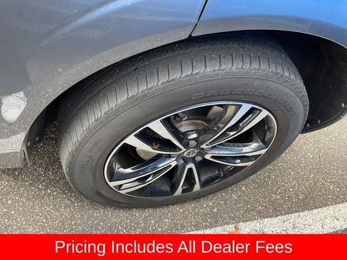 Used 2018 Volvo XC60 T6 Momentum w/ Vision Package AWD/4WD image 12