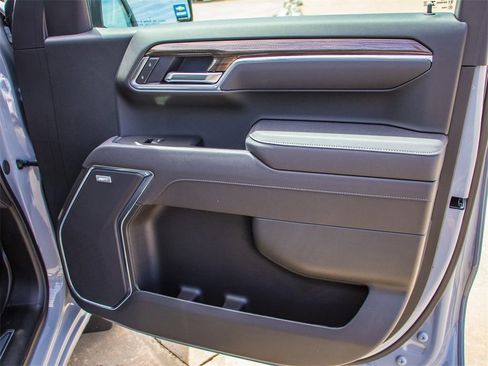 New 2025 Chevrolet Silverado 1500 RST w/ Convenience Package II AWD/4WD image 20