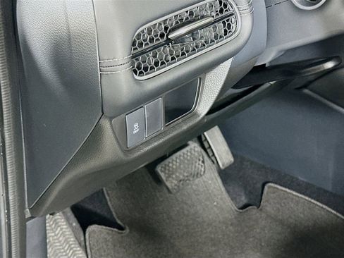 Certified 2026 Honda HR-V EX-L image 10