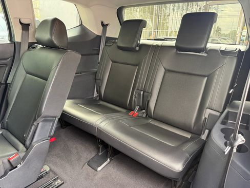 Used 2020 Volkswagen Atlas SE image 17