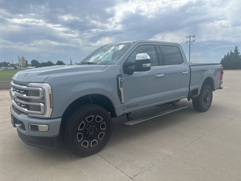 Used 2024 Ford F250 Platinum AWD/4WD image 1