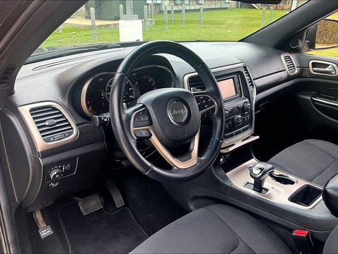 Used 2014 Jeep Grand Cherokee Laredo w/ Quick Order Package 23E RWD image 17