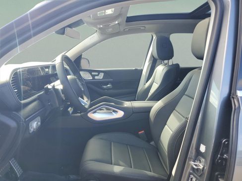 Certified 2026 Mercedes-Benz GLS 450 4MATIC image 20