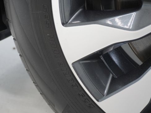 Used 2023 Subaru Outback Limited image 33