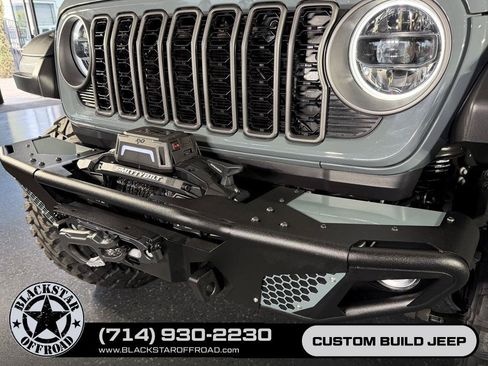 Used 2026 Jeep Wrangler Unlimited Rubicon AWD/4WD image 7