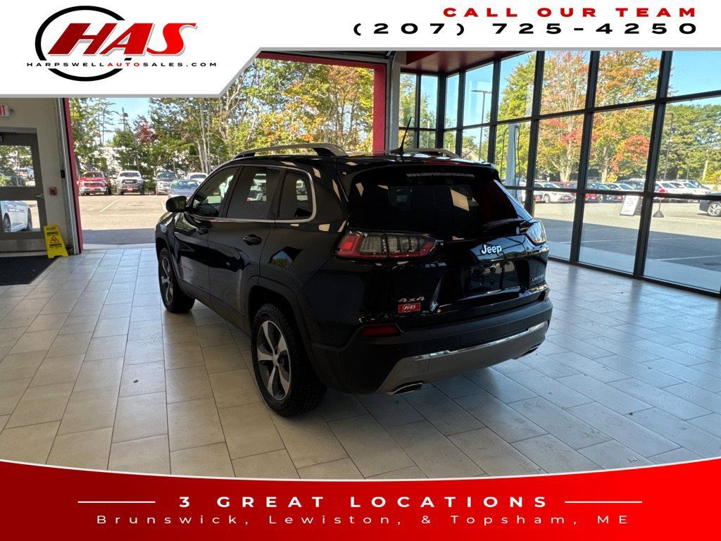 Used 2019 Jeep Cherokee Limited AWD/4WD image 3