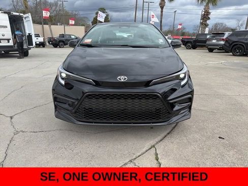 Used 2026 Toyota Corolla SE image 2