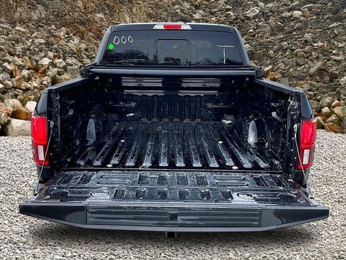 Used 2018 Ford F150 Lariat w/ Equipment Group 502A Luxury image 15