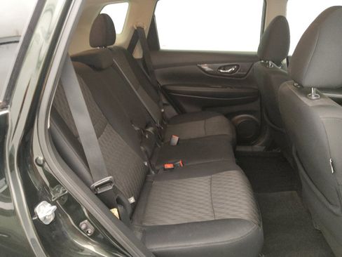 Used 2020 Nissan Rogue SV AWD/4WD image 19