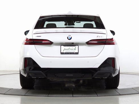 New 2026 BMW 530i xDrive w/ M Sport Package image 7