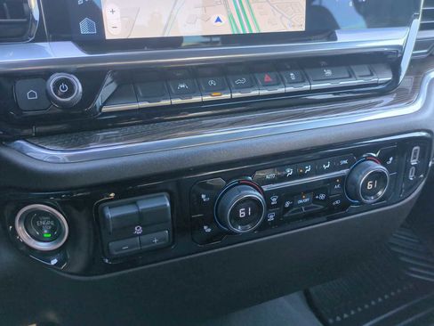 Used 2025 Chevrolet Silverado 1500 LT image 18