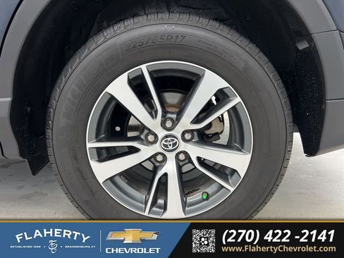 Used 2017 Toyota RAV4 XLE image 19