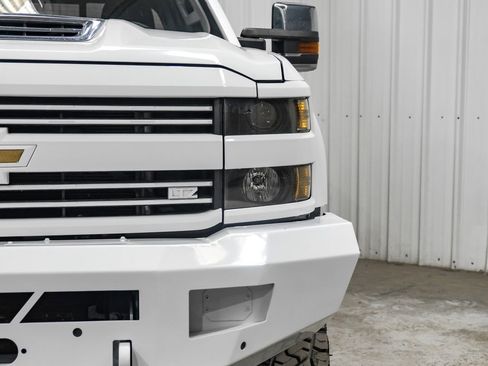 Used 2019 Chevrolet Silverado 3500 LTZ w/ Duramax Plus Package image 45