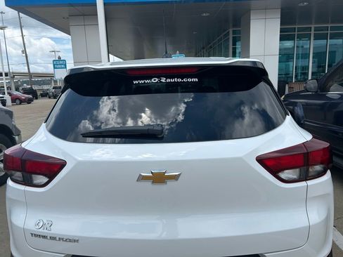 Used 2026 Chevrolet TrailBlazer LS w/ LS Convenience Package FWD image 9