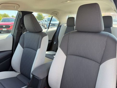 Used 2024 Toyota Corolla LE FWD image 15
