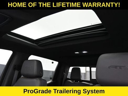Used 2020 GMC Sierra 1500 AT4 w/ AT4 Premium Package AWD/4WD image 42