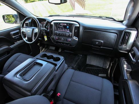 Used 2018 Chevrolet Silverado 1500 LT w/ All Star Edition image 28