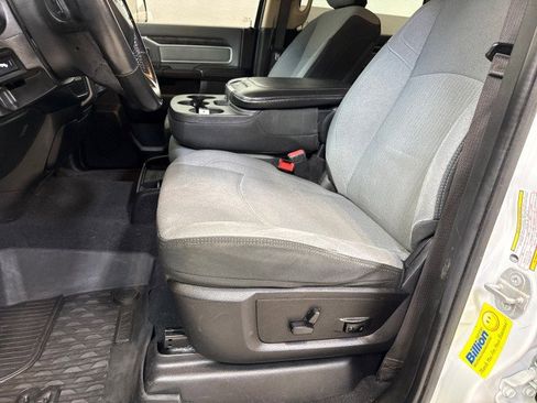 Used 2020 RAM 3500 Big Horn w/ Level 1 Equipment Group image 18