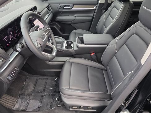 Used 2026 GMC Terrain Denali AWD/4WD image 9