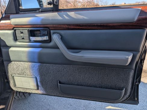 Used 1993 Jeep Cherokee Country image 96