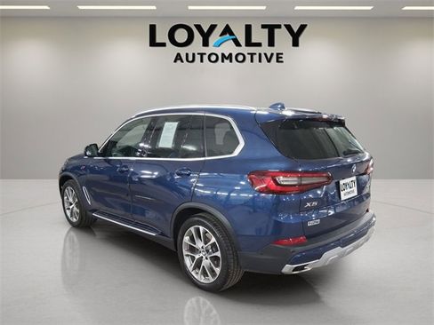 Used 2021 BMW X5 xDrive40i w/ Convenience Package image 3