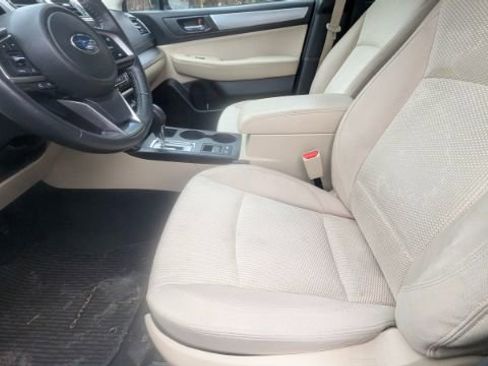 Used 2018 Subaru Outback 2.5i Premium image 17
