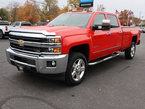 Used 2019 Chevrolet Silverado 2500 LTZ w/ Vortec Plus Package image 26