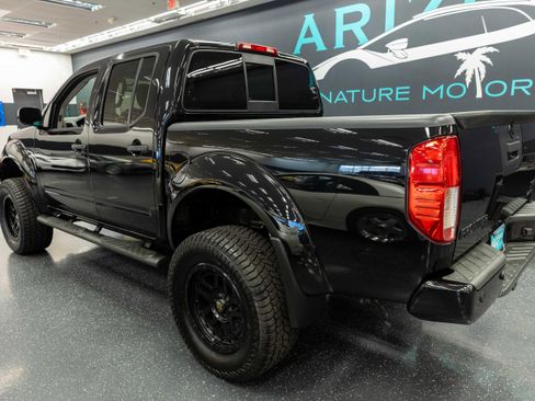 Used 2020 Nissan Frontier SV w/ Midnight Edition Floor Mats RWD image 9