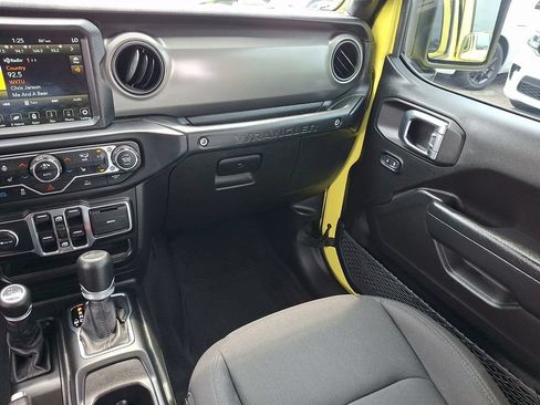 Used 2023 Jeep Wrangler Unlimited w/ Cold Weather Group AWD/4WD image 17