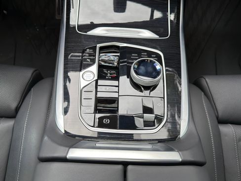 Certified 2024 BMW X7 M60i w/ Executive Package image 26