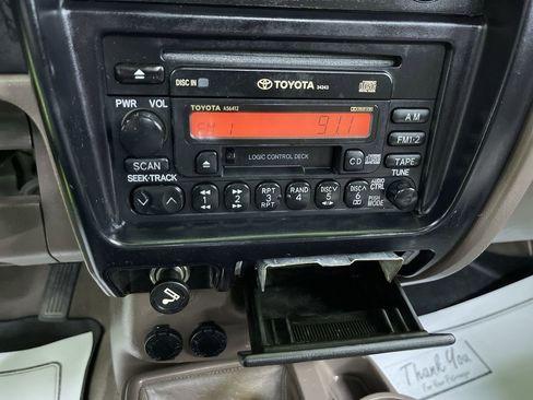 Used 2002 Toyota Tacoma 2WD Regular Cab image 21