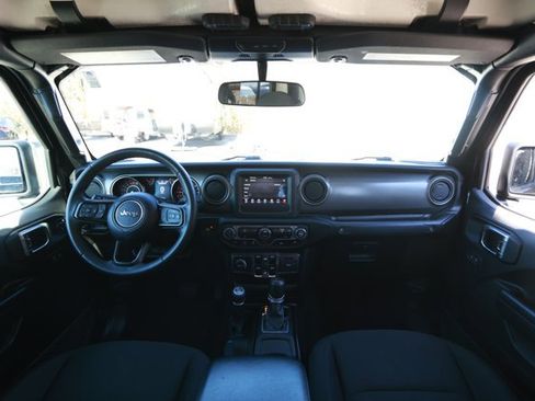 Used 2023 Jeep Gladiator Sport image 27