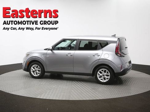 Used 2025 Kia Soul LX w/ LX Technology Package FWD image 61