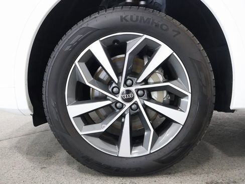 Used 2023 Audi Q5 2.0T Premium Plus w/ Premium Plus Package image 5