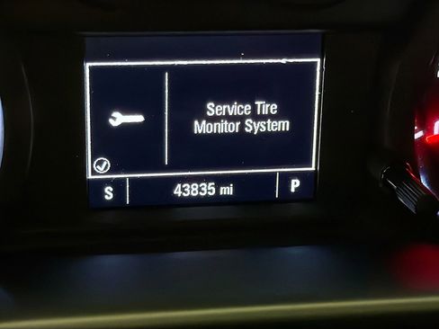Used 2023 Chevrolet Silverado 1500 Custom RWD image 8