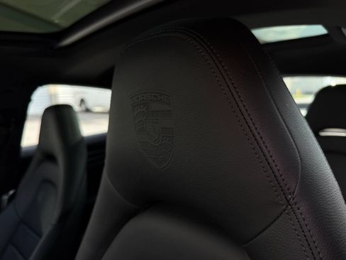 Used 2023 Porsche Panamera image 23