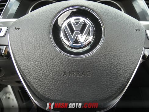 Used 2020 Volkswagen Tiguan SE w/ Panoramic Sunroof Package FWD image 68