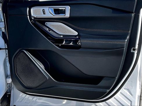 Used 2022 Ford Explorer ST w/ Equipment Group 401A image 24