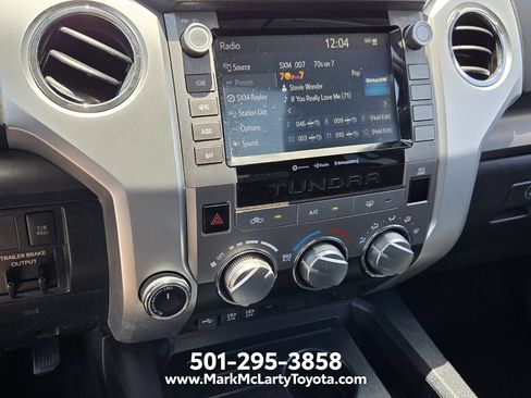 Used 2020 Toyota Tundra SR5 w/ SR5 Upgrade Package AWD/4WD image 18