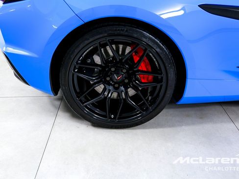Used 2024 Chevrolet Corvette Z06 RWD image 26