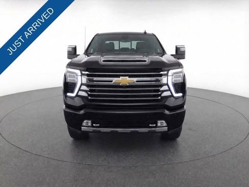 Used 2024 Chevrolet Silverado 2500 High Country w/ High Country Premium Package image 5
